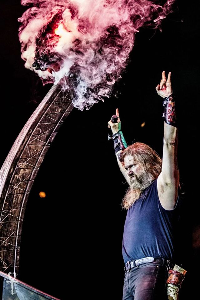 #FF to all my followers \m/ Horns Up &amp; Keep it Brutal \m/ wish u a full rockin` weekend \m/