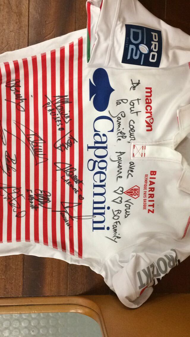 Petit mot pour la famille Aguerre, grande famille biarrote,de tout cœur avec vous dans ces moments..
#AupaBO 🔴⚪️
#BOfamily #capsurlesdemies