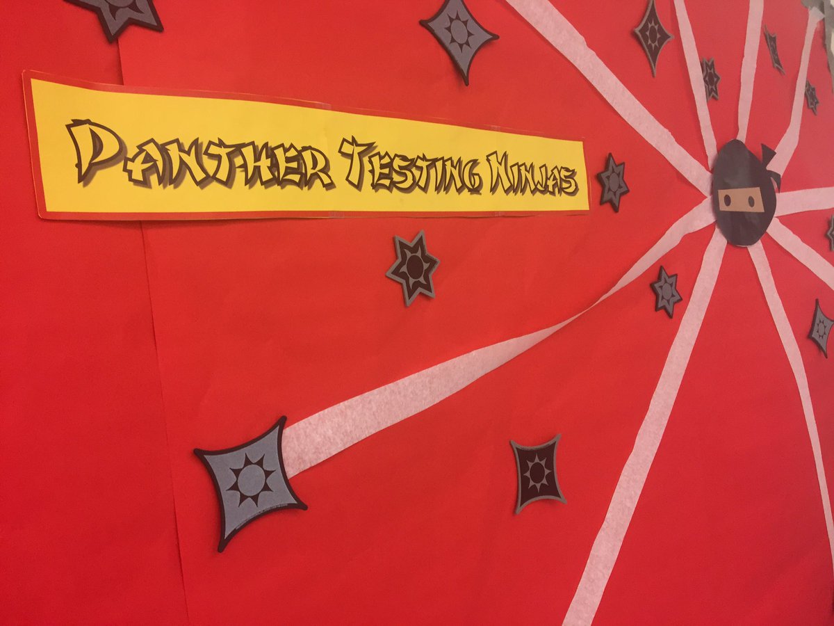 ITS_BonnieG's tweet image. Photo booth fun for our Ss today. Testing week, here they come... They&apos;re ready! #testingNinjas #PantherNT #iamEPISD @Panther_NewTech