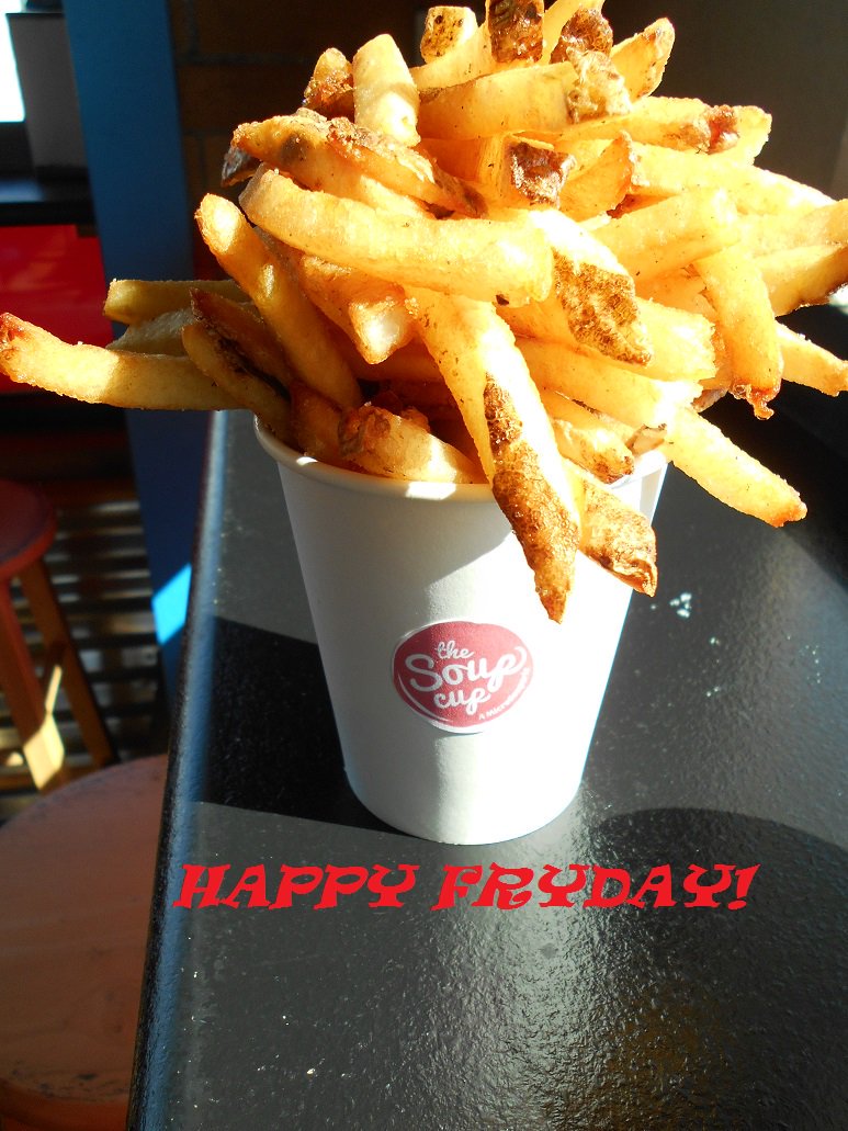 BrianKlymDDS's tweet photo. RT@theSoupCup AWESOME Belgian #Fries #Fryday #TGIF #Frites #TraverseCity @WhatsUpNorth #potatospace #Lunchbreak #snacktime #ALLtheTime ππππ https://t.co/K1xn5oOdYL