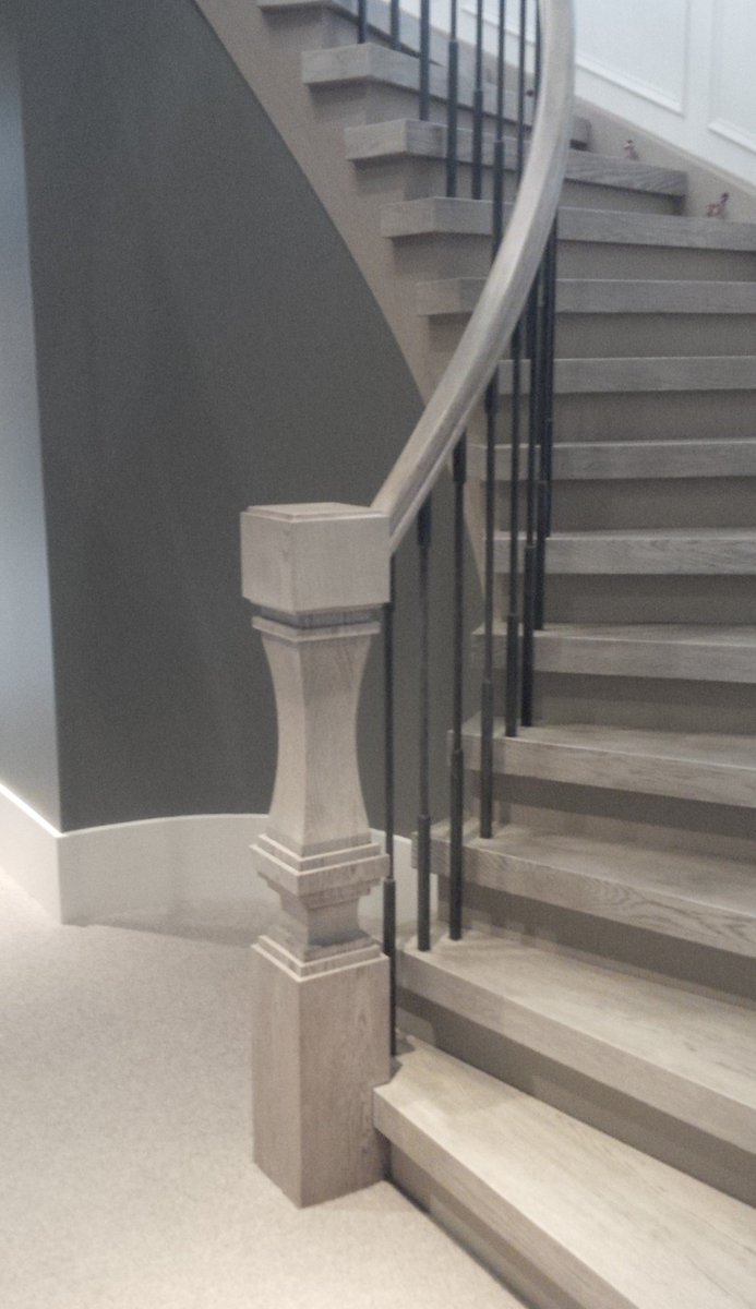 timberwestrails's tweet image. Gorgeous, Let&apos;s admire another Gorgeous Stair completed! #customstairs #interiordesign #whiteoak #showhome #railing