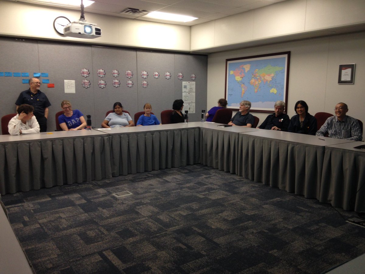 VCIGreenTeam's tweet photo. 1 out of 5 successful kickoff meetings! #winppc2017 @PPGpearson https://t.co/ddHyldU94v