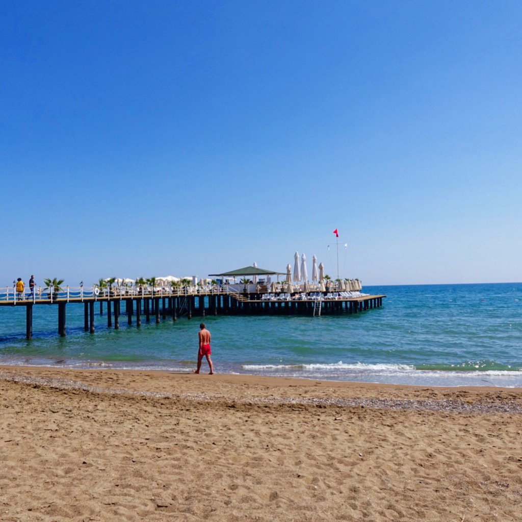 Dreams are made of sun &amp; sand... ☀️

#delphinhotels #besthotels