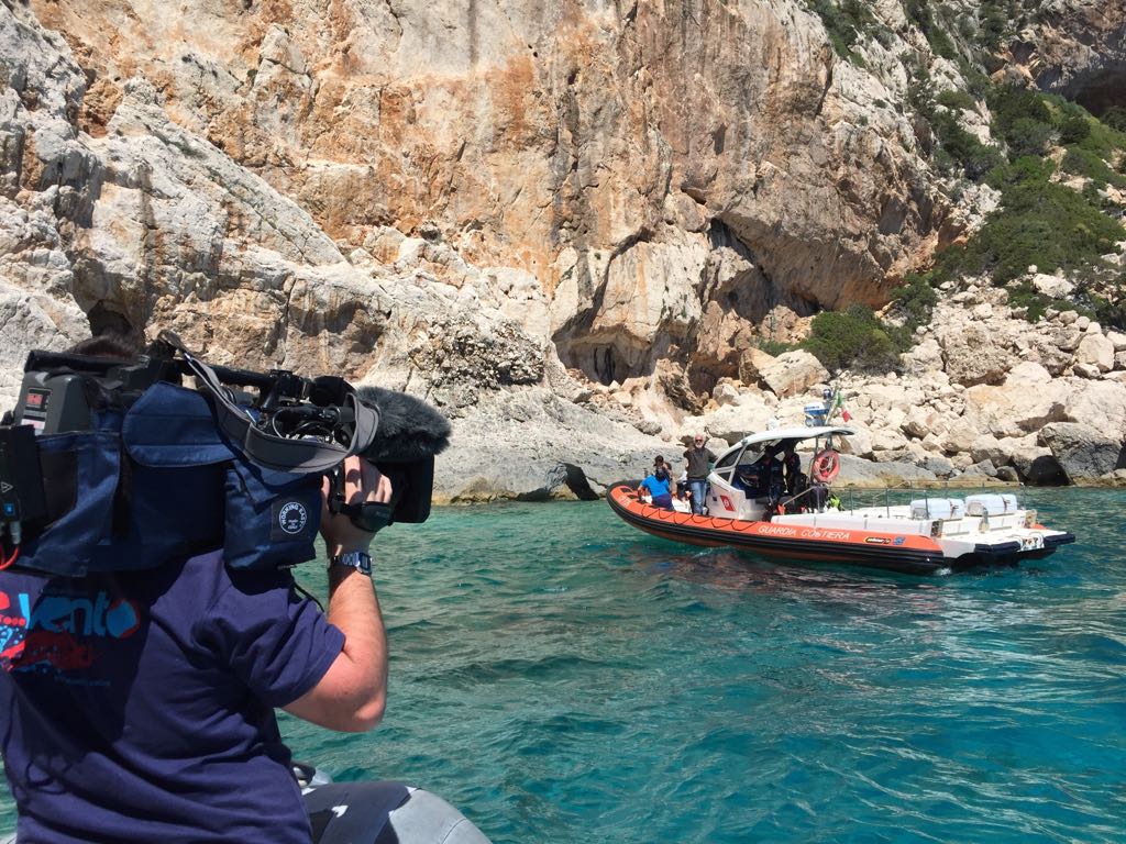 gaetanomura's tweet photo. Domani alle 14 su @RaiUno  #lineablu  l'intervista  di @donabianchi1  a #Gaetano al suo ritorno a #calagonone. #sardegna https://t.co/RLvWwdrz1g