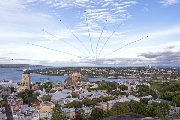 #FollowFriday shout out to the <a href="/CFSnowbirds/">CF Snowbirds</a> who joined Twitter last month. They will be performing <a href="/Aero_150/">Aero150</a> this weekend. #Canada150