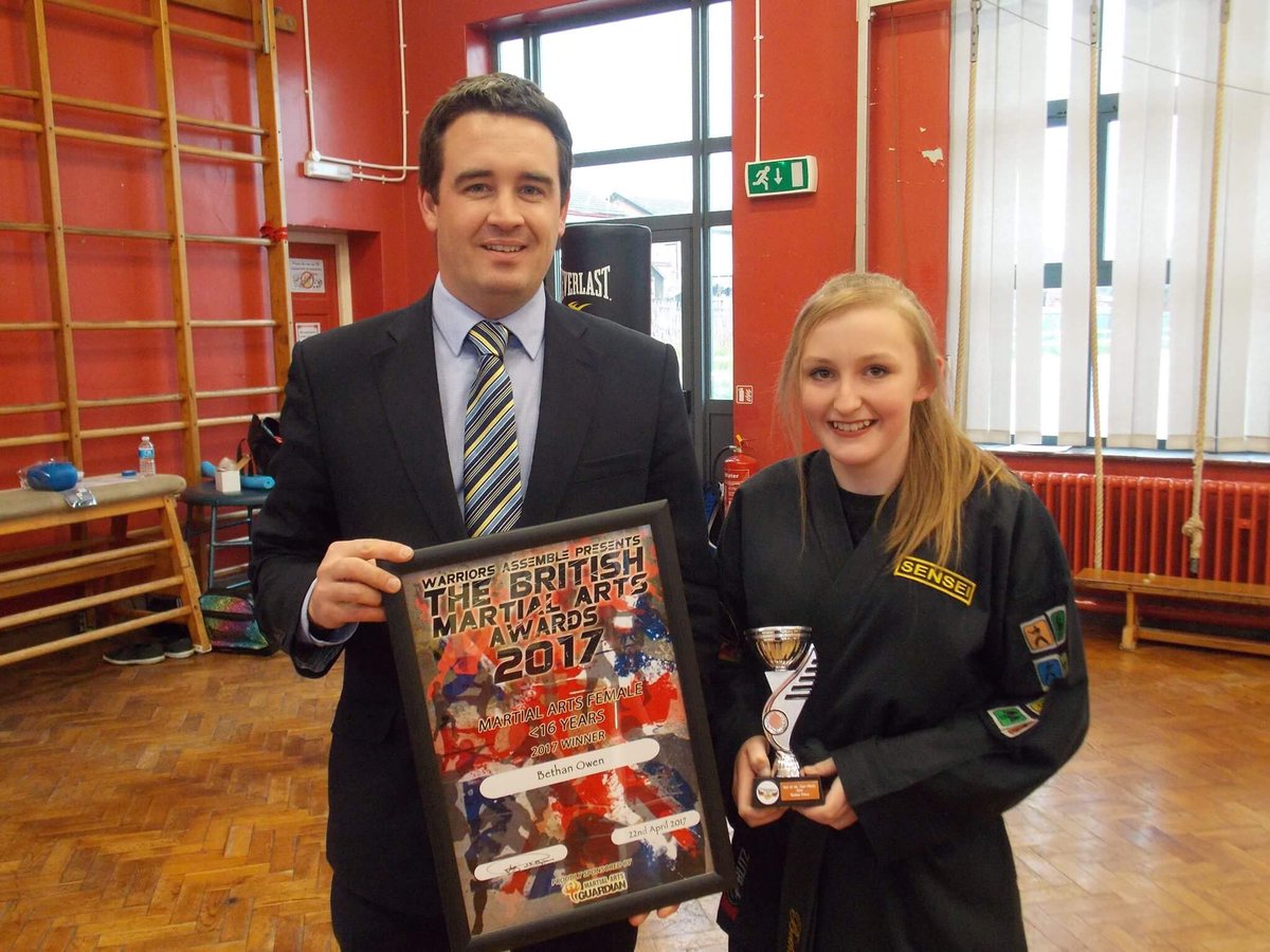 bethan8owen's tweet photo. Thank you @jamesdaviesmp for visiting my club and being there when I first started B.K.A @BKA123karate https://t.co/gr47ii9YhC