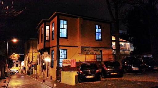 Havasına suyuna taşına toprağına..