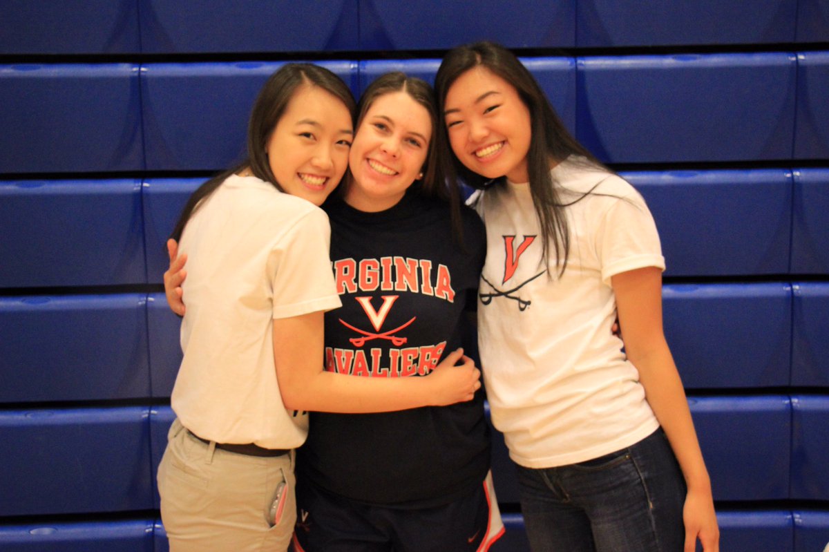 llee002's tweet photo. We're going to college!!! #collegedecisionday https://t.co/B5uPAxvEFR