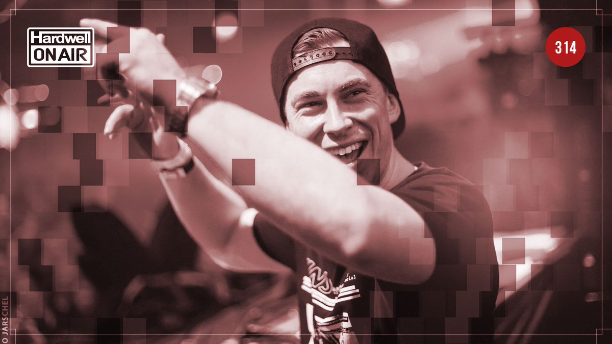 How was your week? Let's start the weekend with some new music!! #HOA314 ► hardwell.live https://t.co/Xy2ECmqa2w