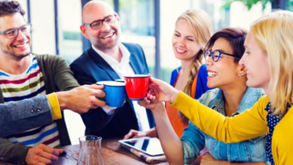 GetSwitch's tweet photo. How to make friends if you move for your #career @gwenmoran @FastCompany https://t.co/MIdYqZkEqJ https://t.co/eOkHp8jZy3