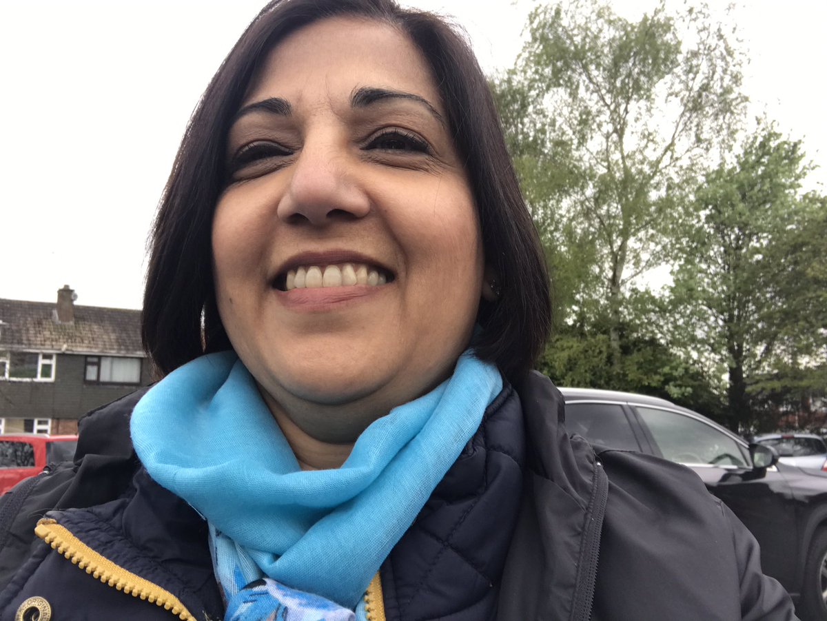 One last time out canvassing with .@EGarnierMP &amp; a quick attempt at a selfie put a smile on our faces!