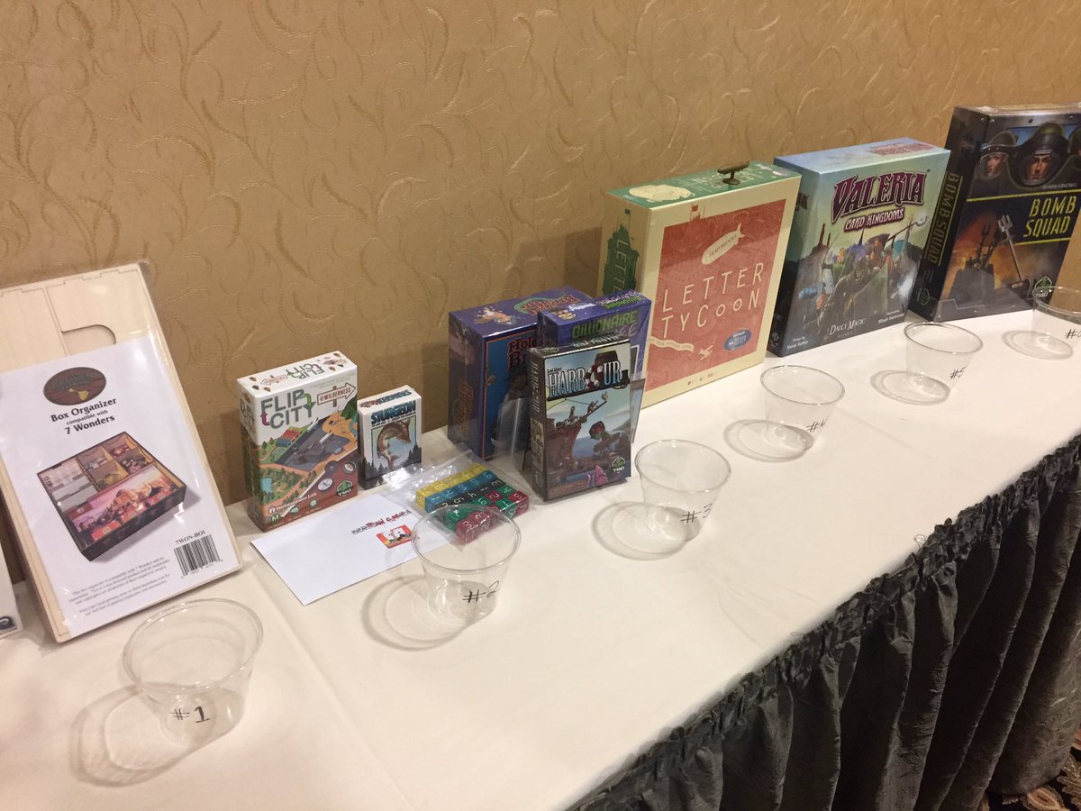GalvanizedGames's tweet photo. #UnpubMiniSD is under way! We're playing games and our first raffle drawing is at 4:50. Come join us @KingdomConSoCal today & tomorrow! https://t.co/43g2yKXOIv