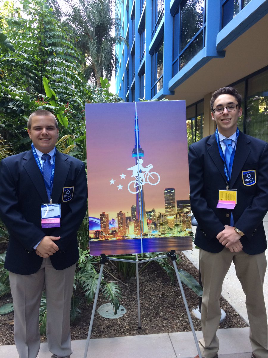 kingphilipDECA's tweet photo. We are LOVING #DECAICDC!! Amazing effort by our members today 🔷👏🏻 @KingPhilipHS @Mass_DECA https://t.co/Cpo4vz6rjl