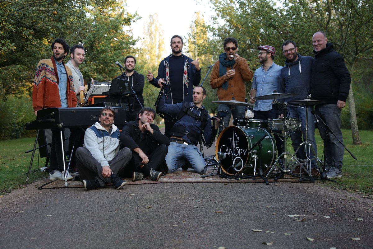 Fin de tournage de #8minutes🌳⛪️ ! 
Grand merci à toute l'équipe ;)
▶️ bit.ly/8MINUTES