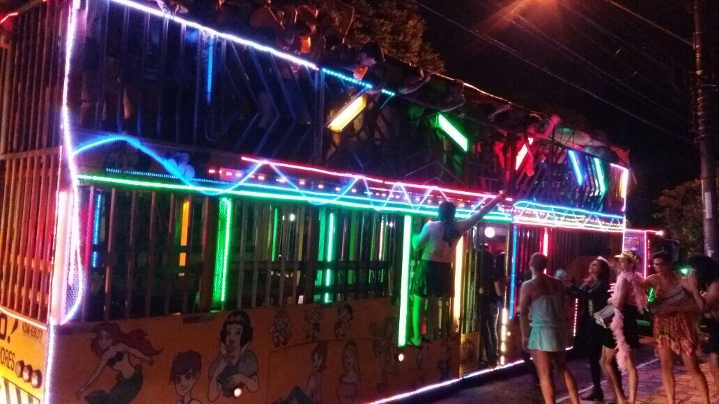 showesqueleto's tweet photo. uhuuuul maravilha tá chegando!!! 
#NoiteDasBaleiras #MINHASDIVAS https://t.co/aSBARN2Ha4