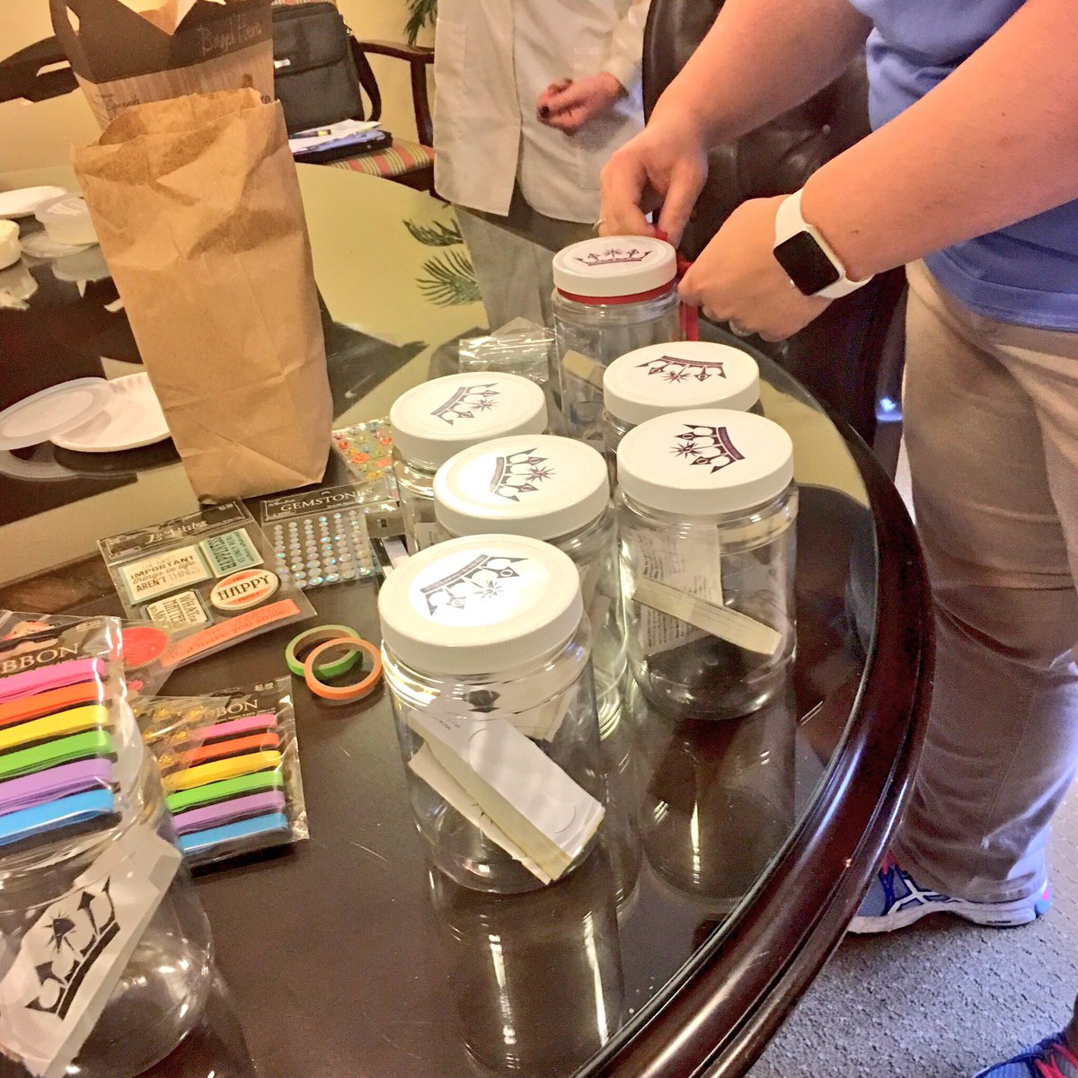 StMaryH's tweet photo. Having fun decorating our OGO jars! #TrilogyOGO https://t.co/xhu0r6mJyE