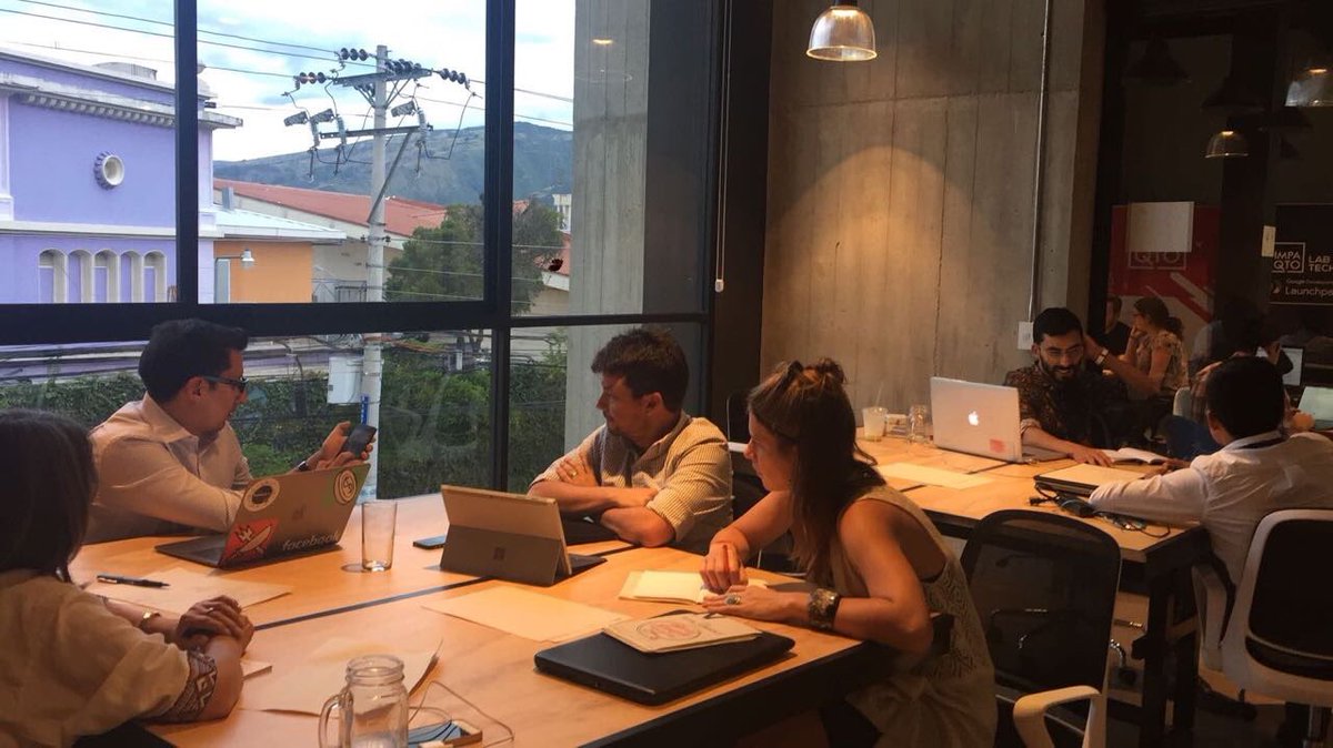 IMPAQTOec's tweet image. Cerramos la última jornada del #IMPAQTOLabTech con mentorías personalizadas con @JojoGiuffra #Google #Launchpad #Start