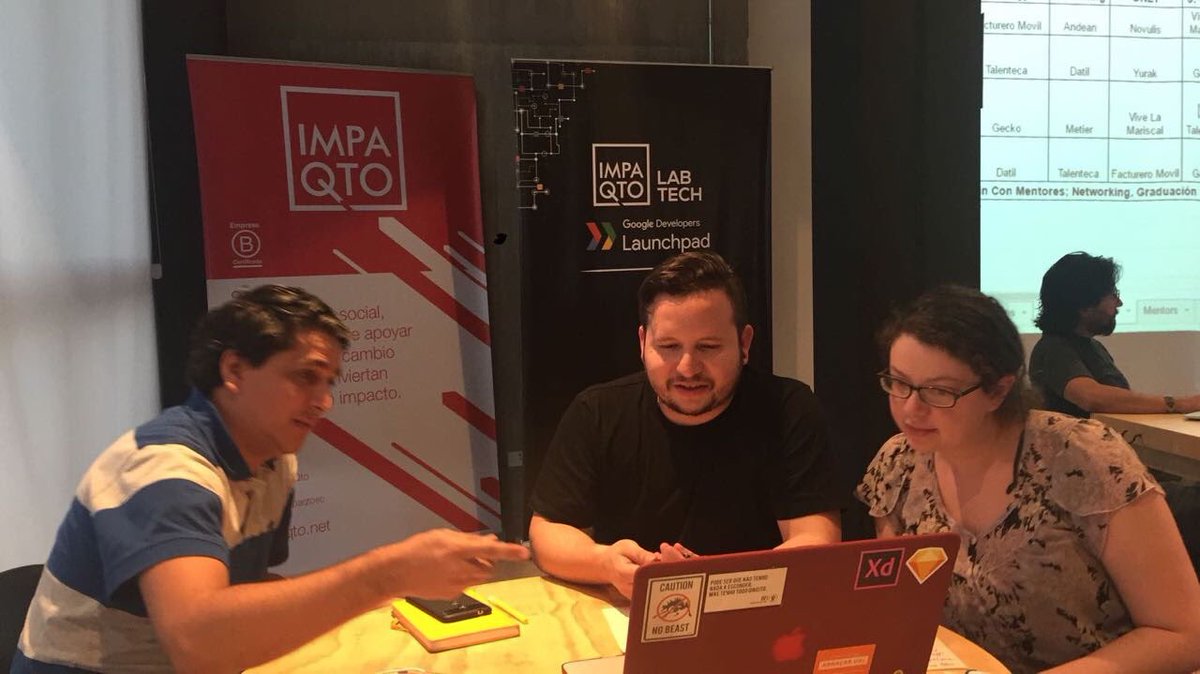 IMPAQTOec's tweet image. Cerramos la última jornada del #IMPAQTOLabTech con mentorías personalizadas con @JojoGiuffra #Google #Launchpad #Start