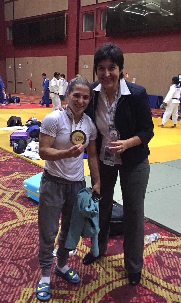 Laura Martinel OLY tweet media