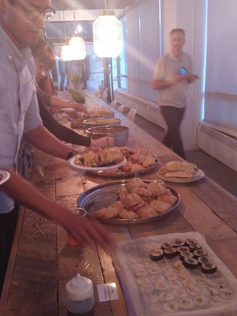 Le buffet de ce soir est servi par Boca Verde #startup <a href="/PERM_HEC/">PeRM HEC</a> <a href="/garemtl/">La Gare</a> <a href="/mgayoub/">Ayoub Mg</a> <a href="/antoineayoub/">Antoine Ayoub</a> <a href="/christianbelair/">Christian Belair</a>