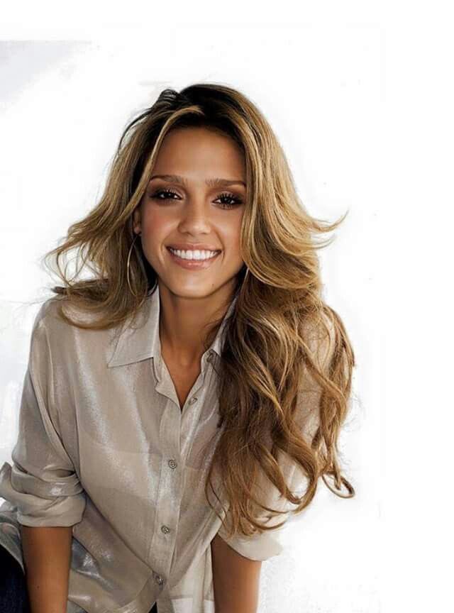 Happy birthday Jessica Alba! 