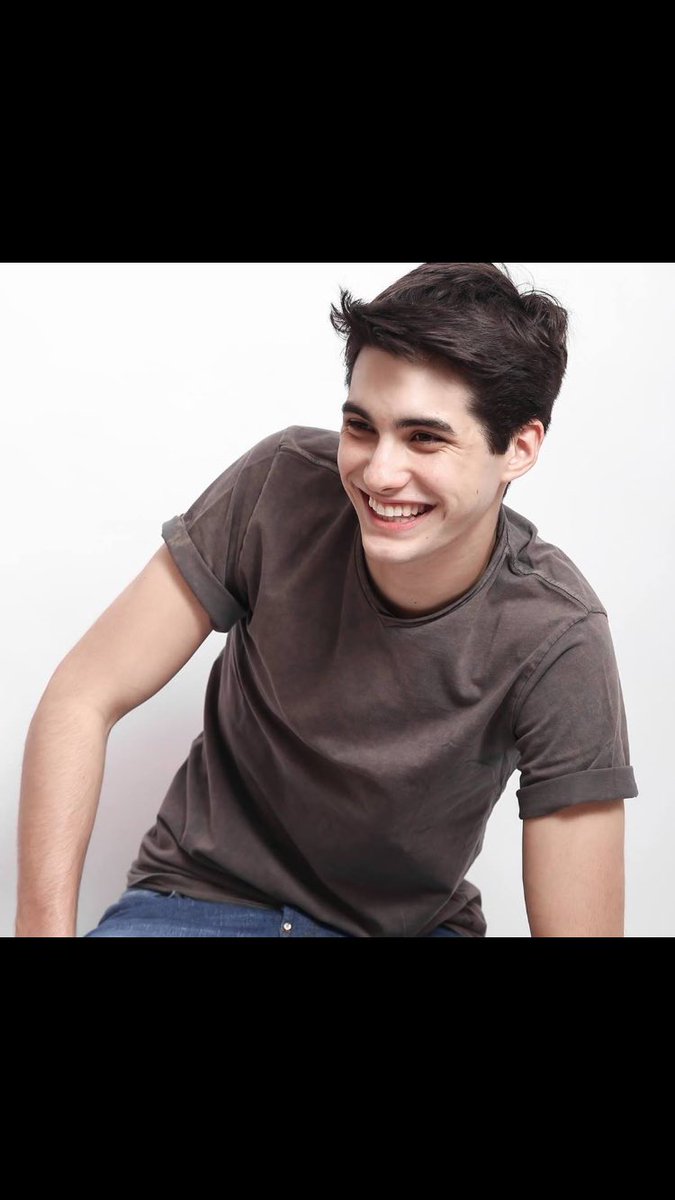 Lomitos_Froy's tweet photo. Acho saliendo hermoso en las fotos #ComoSiempre https://t.co/EvSfpNd0mV