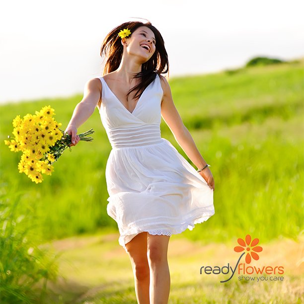 readyflowers's tweet photo. To enjoy your #PeacefulSaturday, begin your day with a smile and with these lovely bouquets>>https://t.co/15CS5Vixq7 https://t.co/lCZDG2ptiG