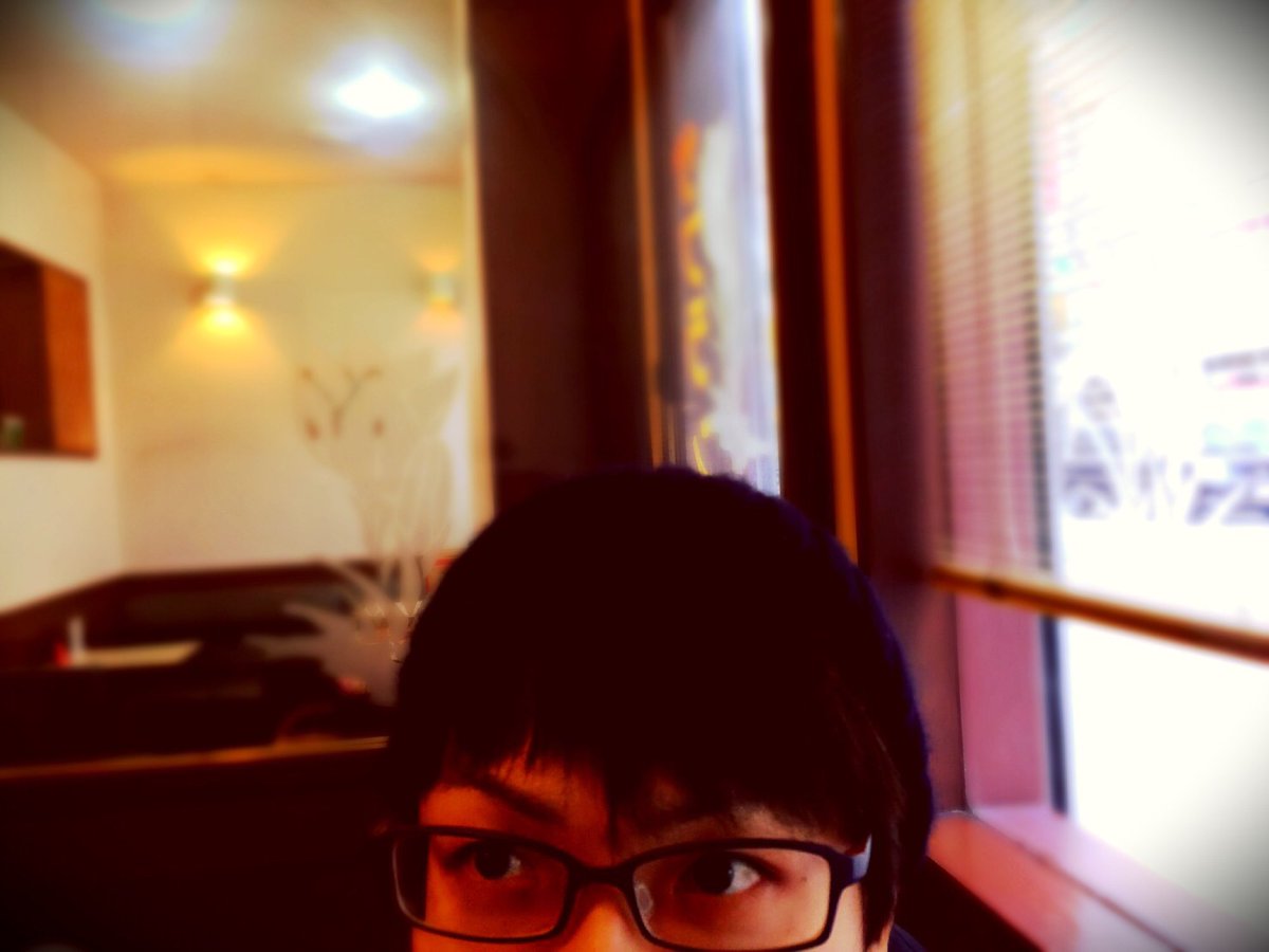 ぺちゃんこ 三人称 柏にまたしても前髪を失敗された男が舞い降りた