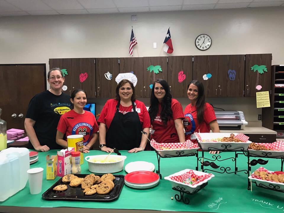 Leslie Francis (@cfisdleslie) on Twitter photo Love how <a href="/BearkatPTO/">Black Elementary PTO</a> volunteers share their time with <a href="/Hancockcfisd/">Hancock@cfisd</a> for staff appreciation! <a href="/CyFairISD/">Cypress-Fairbanks ISD</a> #cfisdvips Love how <a href="/BearkatPTO/">Black Elementary PTO</a> volunteers share their time with <a href="/Hancockcfisd/">Hancock@cfisd</a> for staff appreciation! <a href="/CyFairISD/">Cypress-Fairbanks ISD</a> #cfisdvips
