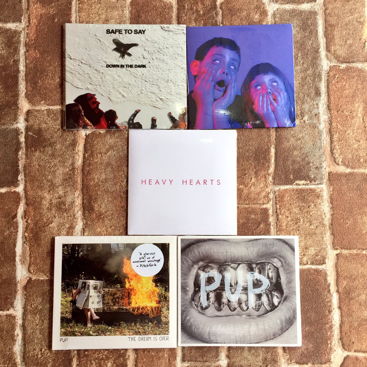 nerdsjp's tweet image. こちらも人気 @seawayband @LikePacific 
@safetosaymusic @puptheband を始め、密かに注目の🇨🇦カナダ発のポップパンク、パンクバンドも人気
PCからなら試聴も可能です！
icegrillsnerds.com