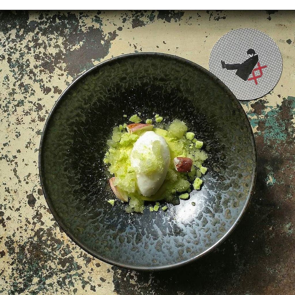 Sheeps milk sorbet, pandan curd, apple granita. ift.tt/2oHLJ02