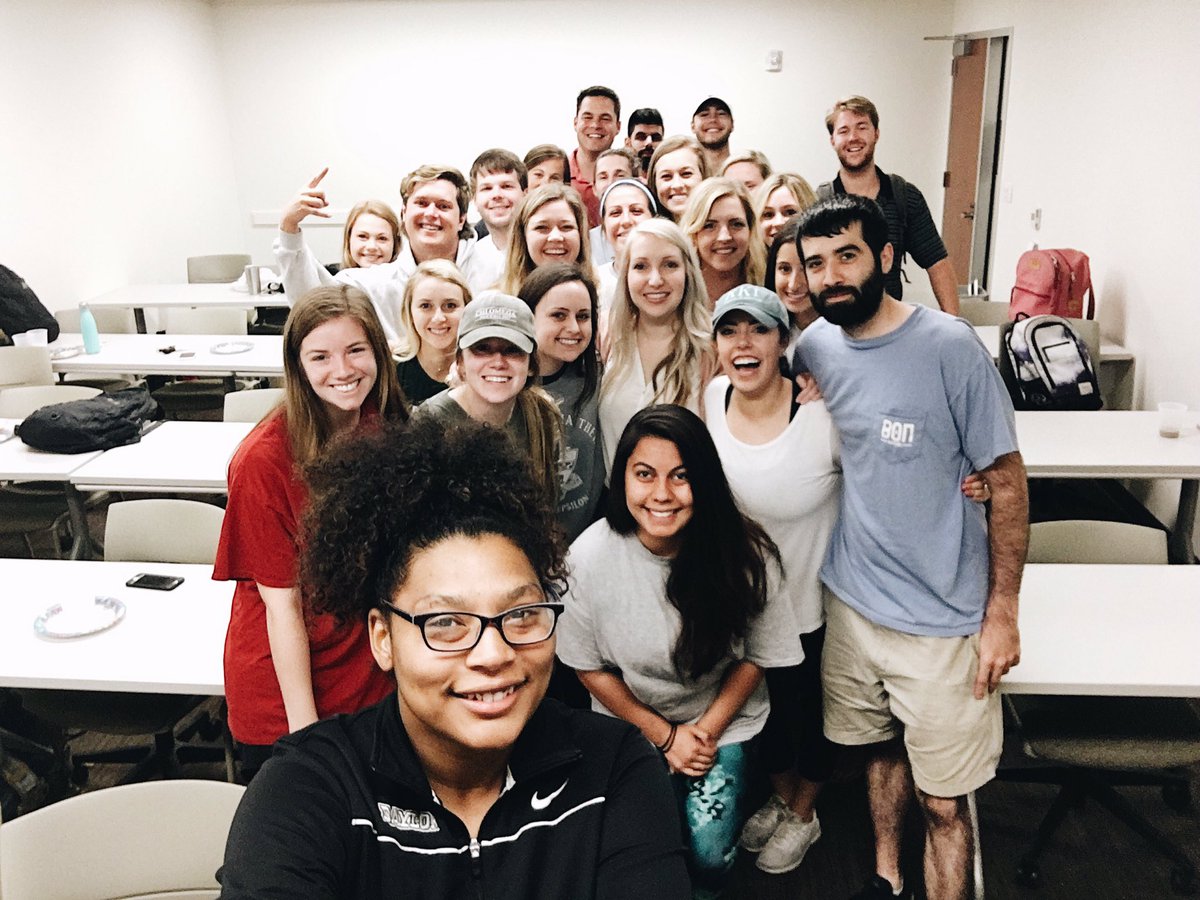 BaylorComm's tweet image. Wrapping up another semester in @Prof_Damron&apos;s #InterpersonalComm classes! #BaylorComm