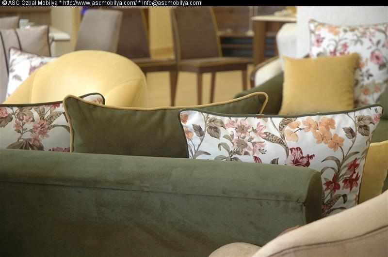 Yakamoz Modern Koltuk Takımı Sizin de Evinize RENK katacak..