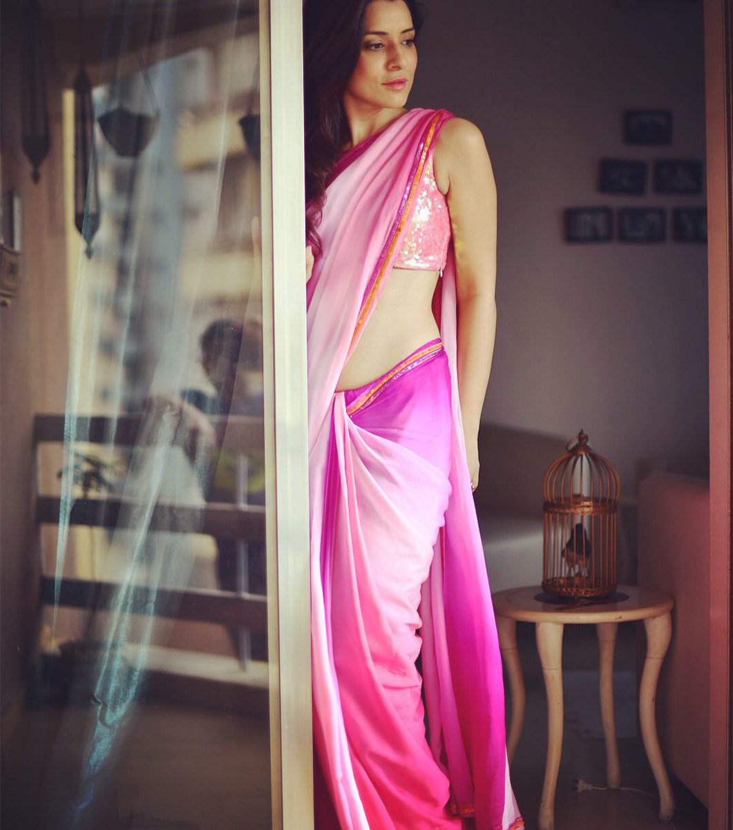 Simple kaul on Twitter: &quot;It&#39;s not what you are wearing but the way you wear  it #saree #sareelove #indianwear #indianoutfit Photo @RDMediaworks…  https://t.co/mj1GVKmKpP&quot;