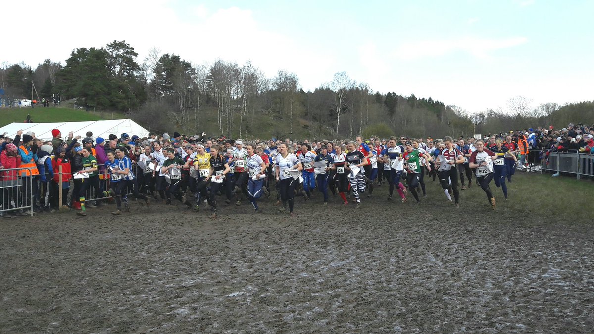 Naiset irti! Here we go with Nina &amp; Eve somewhere among the gang! #10mila2017