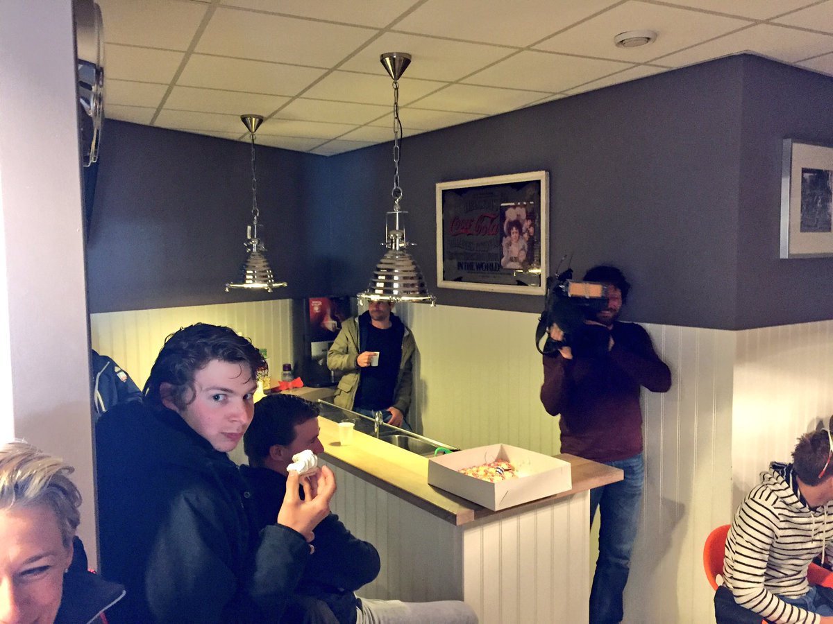 7:30 uur Wat gebeurt er zo vroeg op de zaterdag bij Muta Sport? Startdag @teamCLAFIS <a href="/NOSsport/">NOS Sport</a> #gastvrijheid #partner #schaatsen