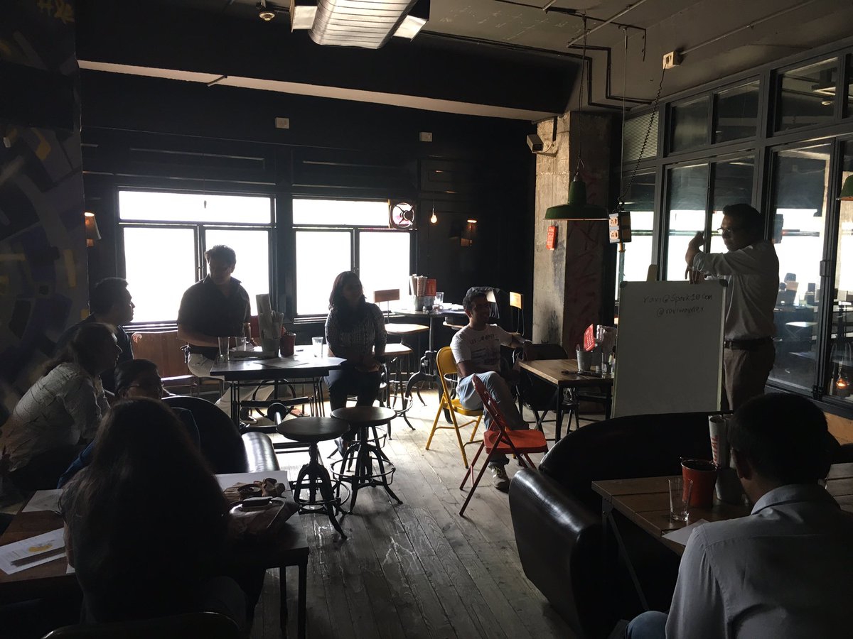 startuptalksblr's tweet image. The founders huddle - Funding strategy by @raviwarrier