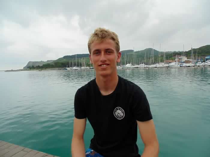 Munduko Surf Txapelketarako deitu dute Imanol Yeregi
urolakosta.hitza.eus/2017/04/29/mun… #zumaia