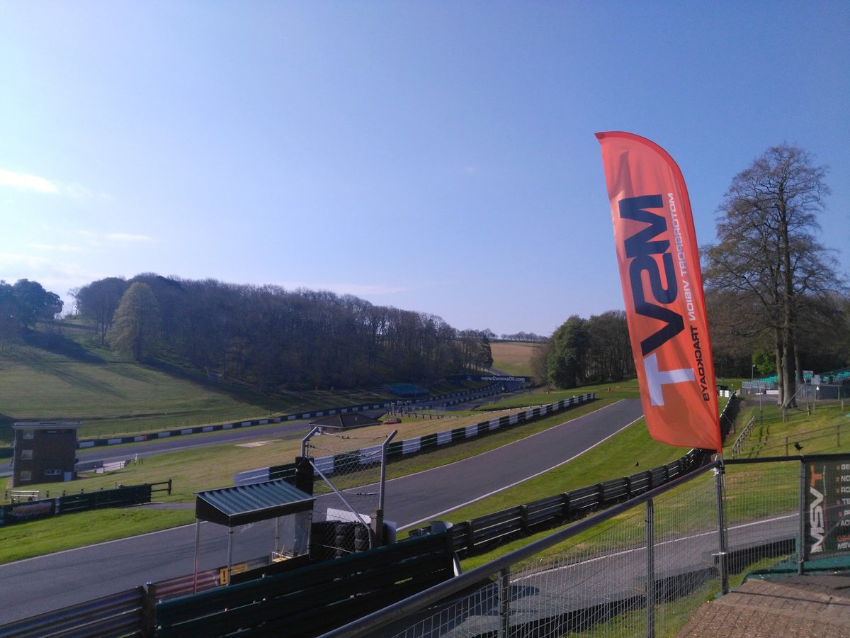 MSVPhotos's tweet image. It's a beautiful day for a trackday and our #CadwellPark photographer Mark Lees​ is at the… plus.google.com/photos/1085080…