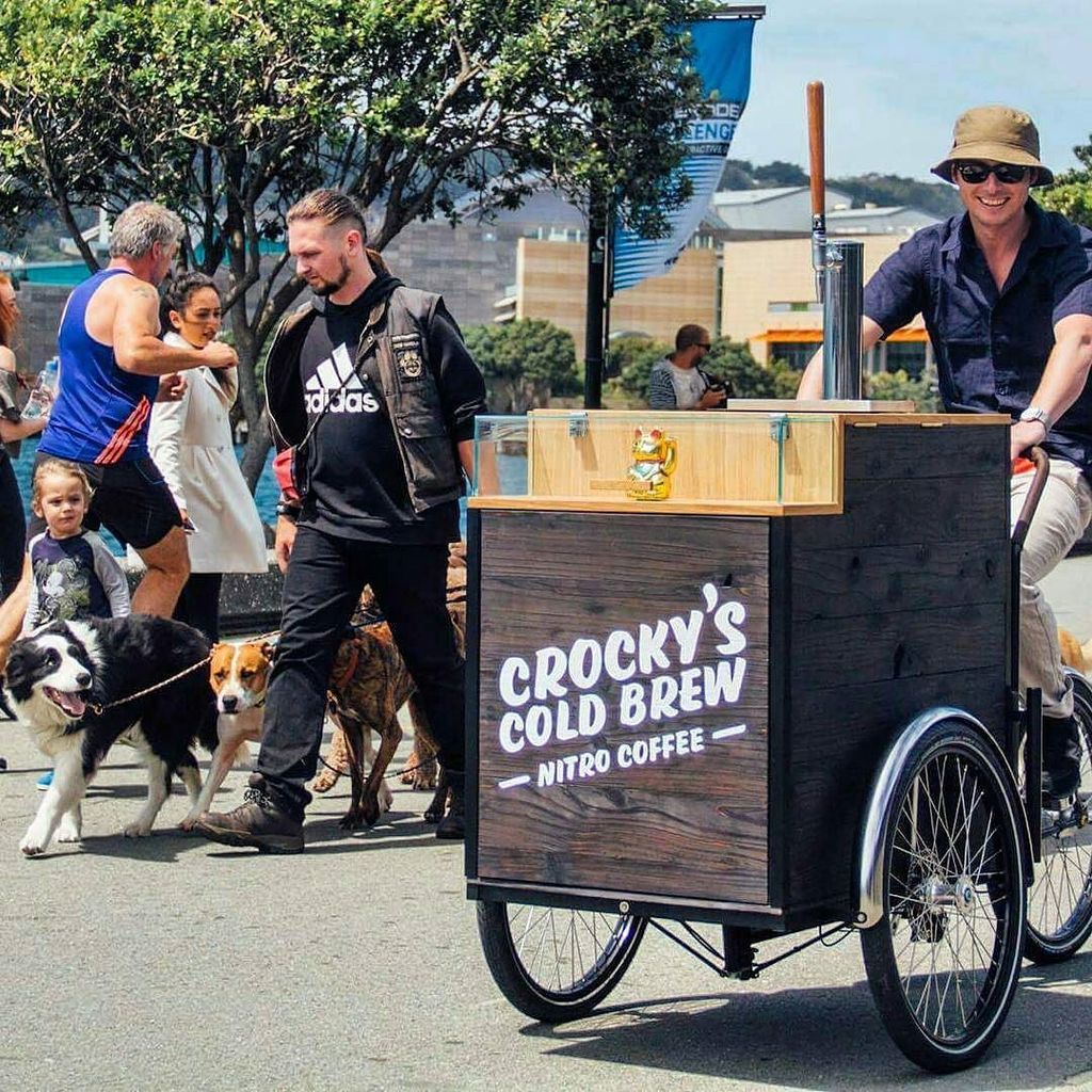 christianiauk's tweet image. Humans&apos; best friends: dogs, coffee and Christiania Bikes
By @crockyscoldbrew ift.tt/2oVq6pl