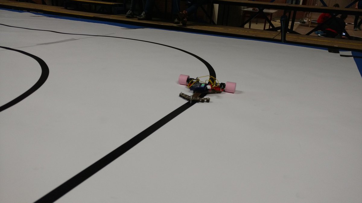 Otro de los participantes en velocistas en #robolid2017
