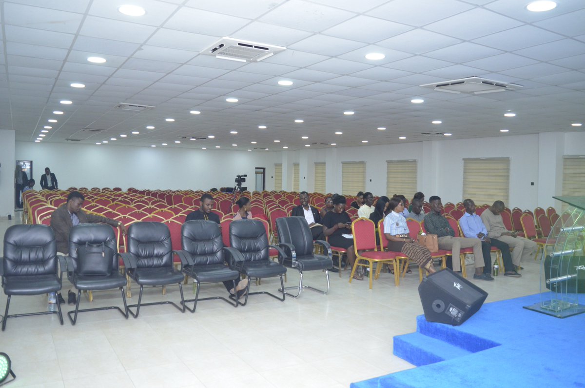 Fotasurulere tweet media