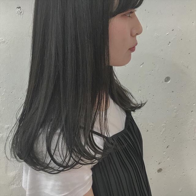 えりお Auf Twitter 次の髪色どうしようか 今回は ブルージュ で黒髪系だったけど ホワイトグレージュとか アッシュグレージュも 可愛いんだよな W んで インナーカラーを 赤系か青系の色にしたい あー迷う えりお Auf Twitter 次の髪色どうしようか 今回は ブルージュ で黒髪系だったけど ホワイトグレージュとか アッシュグレージュも 可愛いんだよな W んで インナーカラーを 赤系か青系の色にしたい あー迷う