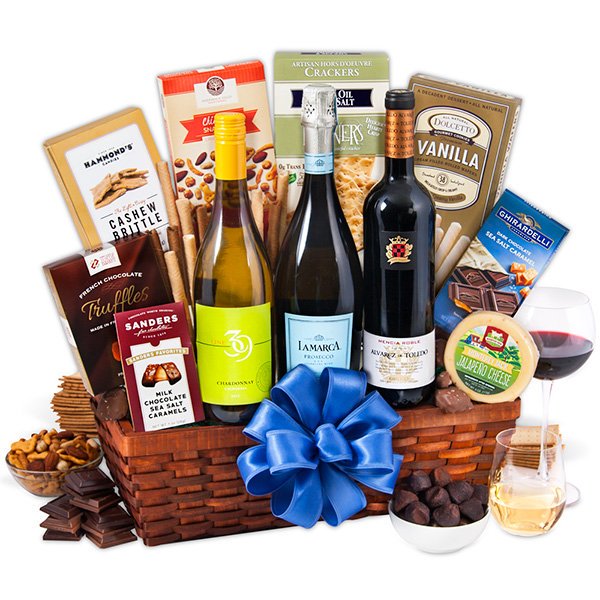 FerraroWinery's tweet photo. @harrisondavisrp and @Simone_luxe_rp 

Congratulations on your new home 

❤️ @NatalieDavisRP https://t.co/mVy44HFjq5