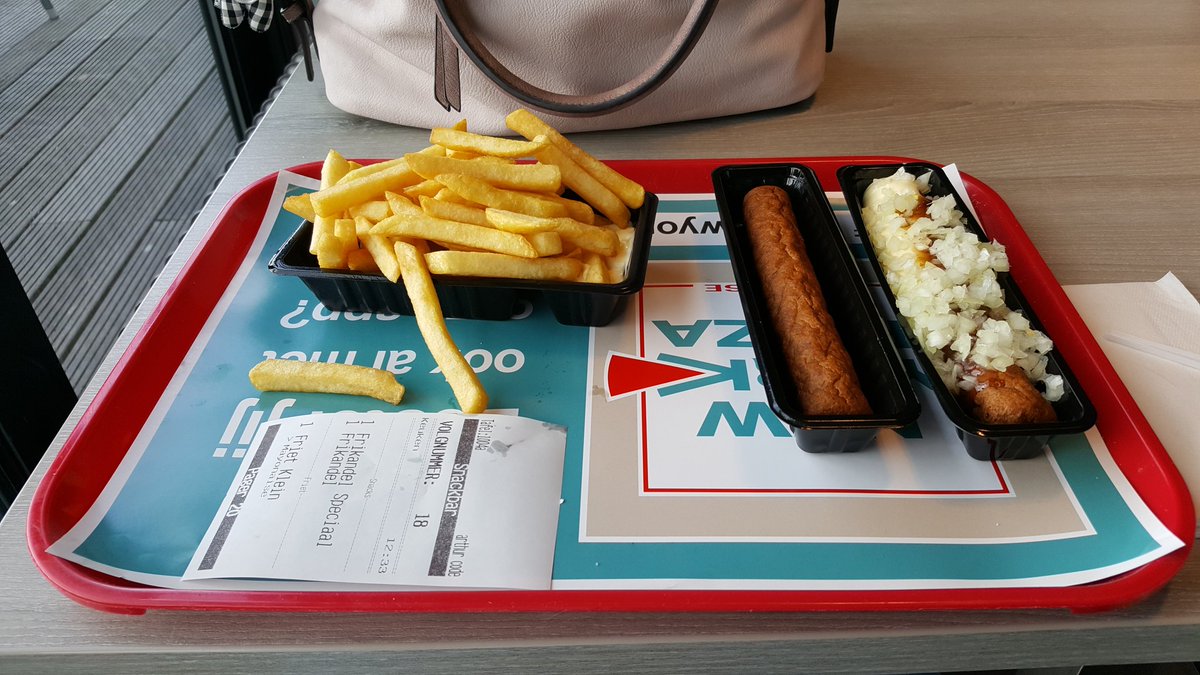 Monevre's tweet photo. As @HydeOfficial_ always says: I'm on low carb diet 😉😅 #weekend #weekendtrip #Netherlands #Frikandel #Friets #campinglife #zeeland https://t.co/QBQX8AkyBx