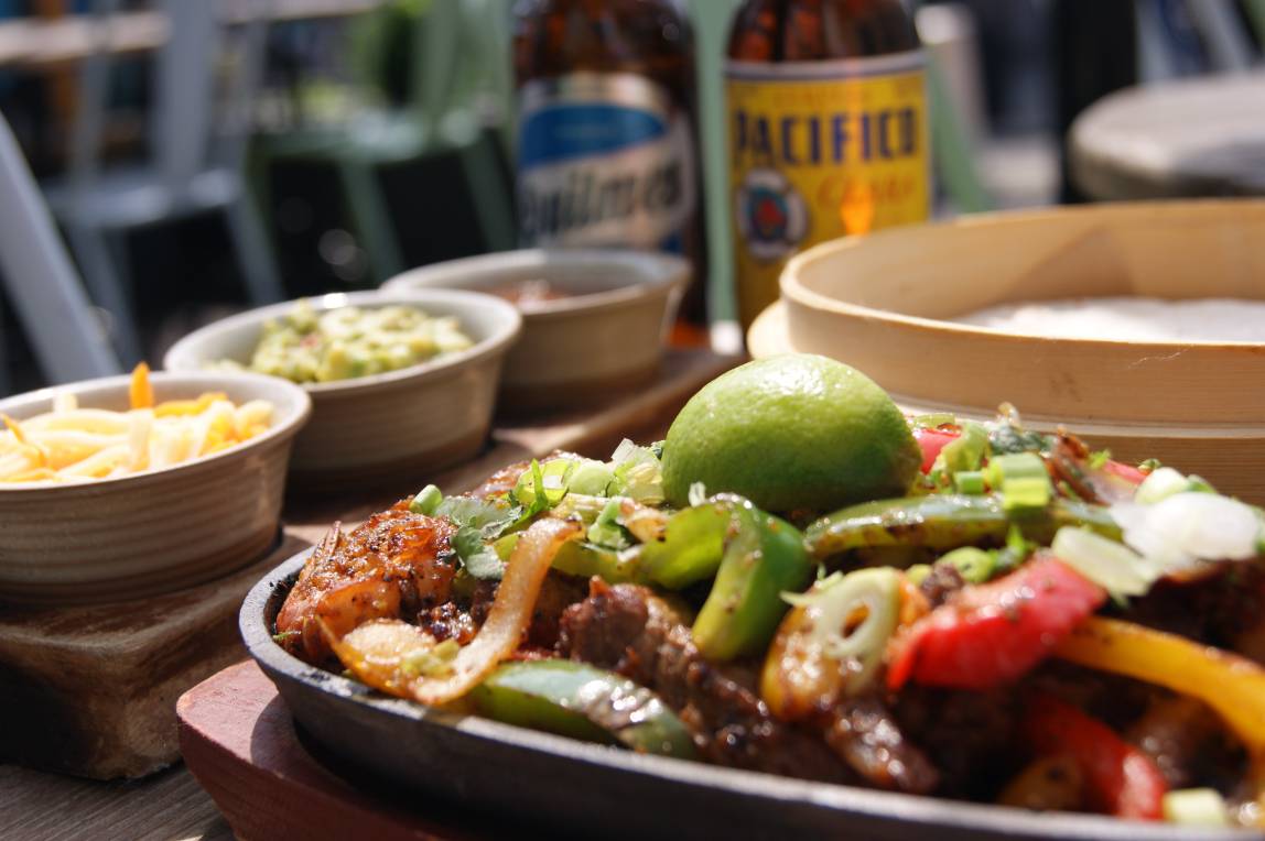 Grab 2 Aperol Spritz for the price of 1! Start your bank holiday weekend with some banging fajitas and cocktails!!