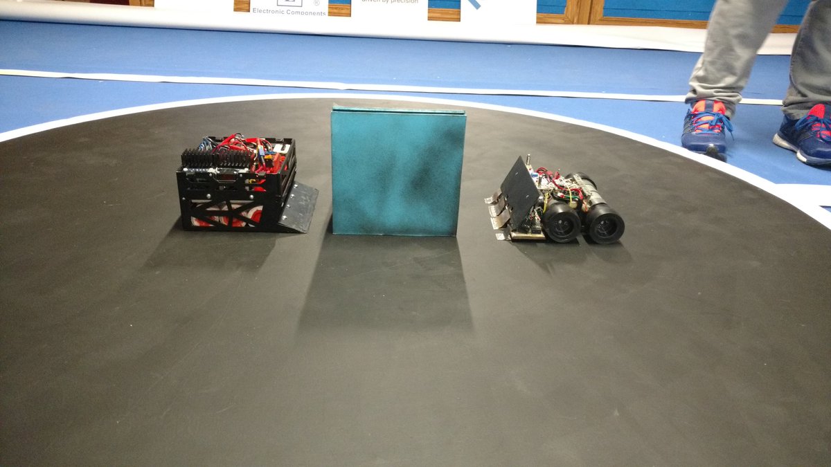 Comienza la prueba de sumo de #robolid2017
