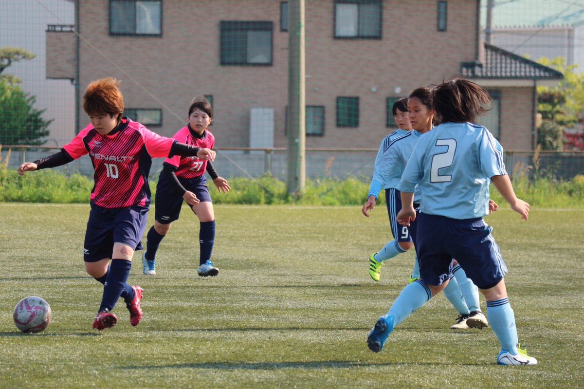 徳島文理大学女子サッカー部 今日はリーガがあり松山東雲高校と対戦しました 個々やチームでの課題が 多く見つかった試合になったので これから改善できるようにチーム全体でトレーニングに励んでいきます またこれからたくさん試合が続くので チーム 徳島文理大学女子サッカー部 今日はリーガがあり松山東雲高校と対戦しました 個々やチームでの課題が 多く見つかった試合になったので これから改善できるようにチーム全体でトレーニングに励んでいきます またこれからたくさん試合が続くので チーム