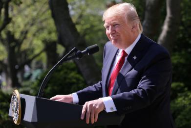 tadjz's tweet photo. Trump says he’s created 600,000 jobs since becoming president. Government data... https://t.co/gMti0imd2w by #Newsweek via @c0nvey https://t.co/8up6VUcr6J