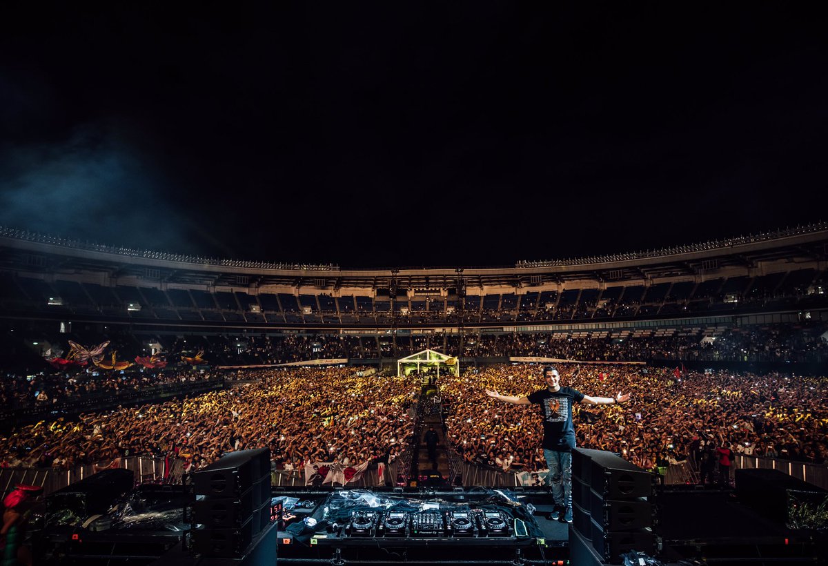MartinGarrix's tweet image. JAPAN ❤❤🇯🇵🇯🇵